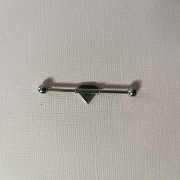 COPY - Superman industrial percing - Picture 2 of 4